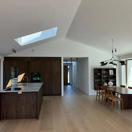 Nyaraló Brand New Designer House Near Sea And Nature *